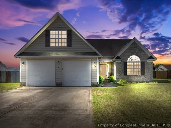 153 Westminster Dr, Raeford, NC 28376