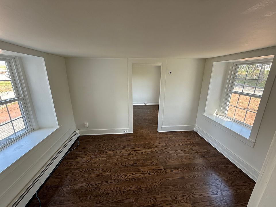 Bedroom 3 with additional room