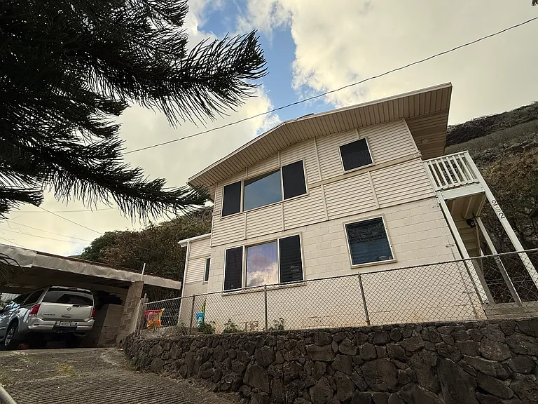 292 Moomuku Pl #A — Photo 2
