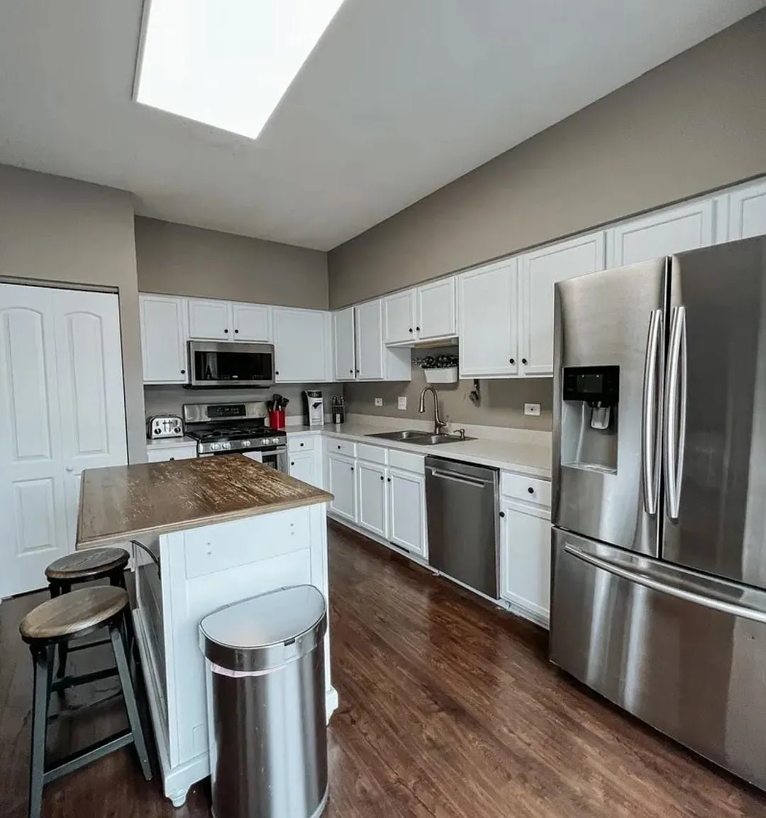 4 bed, 1786 sqft, $3,800 — Photo 2