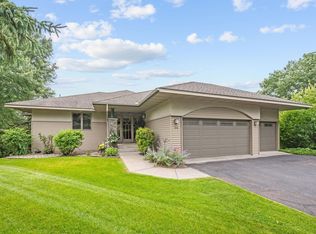 34 Summit Vw #0, Saint Paul, MN 55127