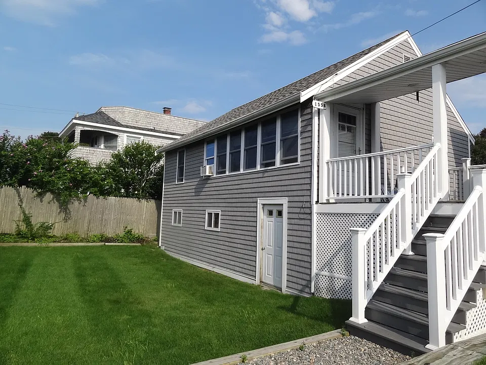 155 Bayview St #B
