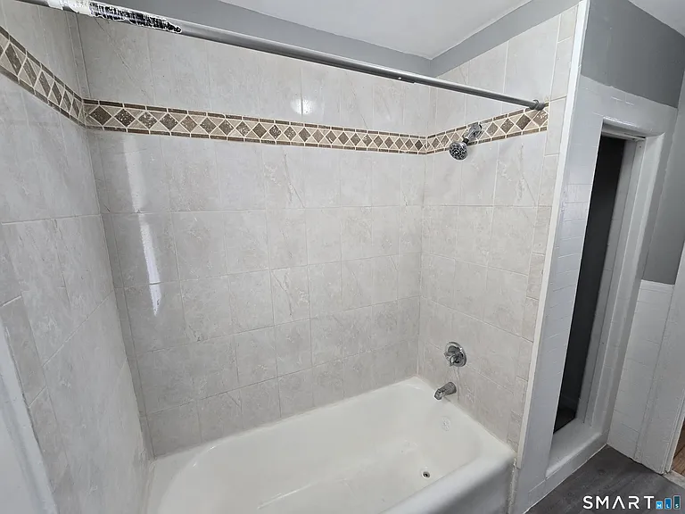 263 Sheffield Ave #3 — Photo 12