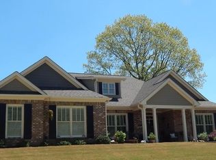 5816 Abbey View Ct, Clermont, GA 30527