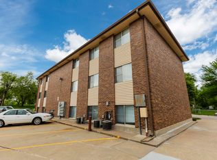 1701 Burnham St APT 3, Lincoln, NE 68502