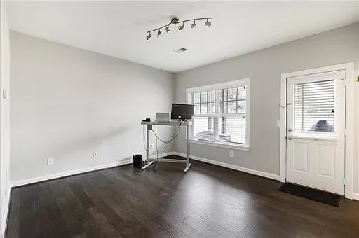 1927 Cobblestone Cir NE — Photo 11