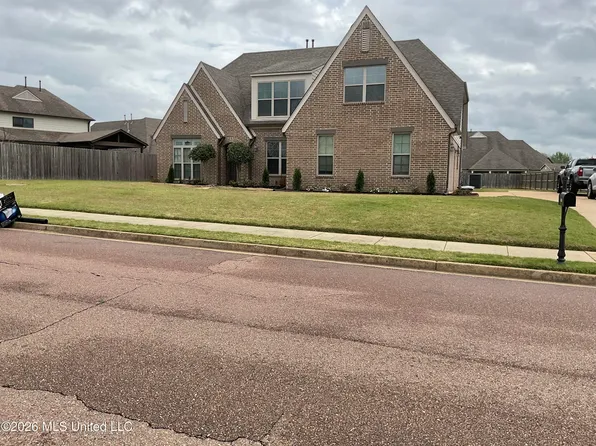 4186 Carolyn Mitchell Dr, Olive Branch, MS 38654