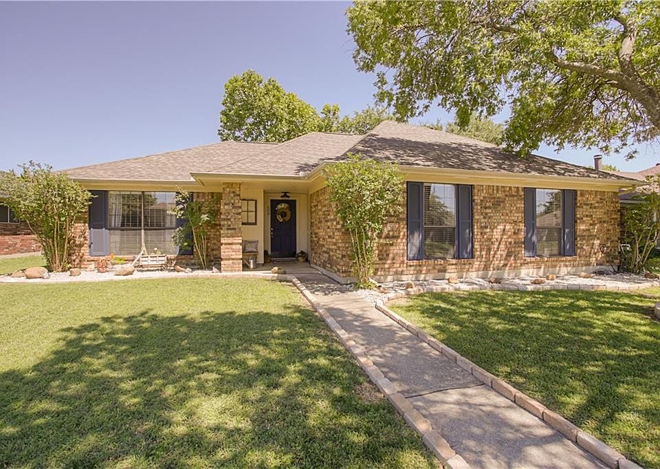 1st image of 609 Bluebonnet Dr