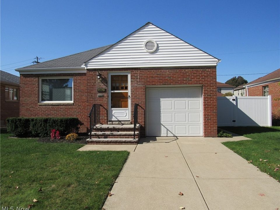 7470 Lanier Dr, Middleburg Heights, OH 44130 Zillow