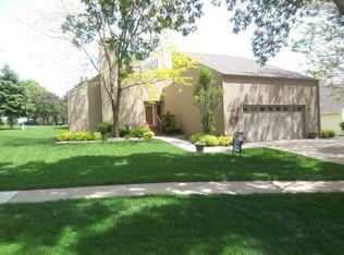 4408 S River Oaks Cir, Sioux Falls, SD 57105