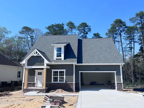 613 Jumper Court, Southern Pines, NC 28387