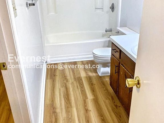 5th image of 532D Neck O Land Rd