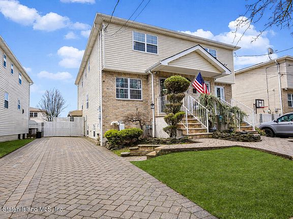 2nd image of 423 Annadale Rd