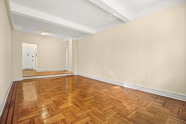 1st image of 110 Bennett Ave APT 3D