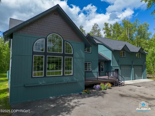 19136 S Birchwood Loop Rd, Chugiak, AK 99567
