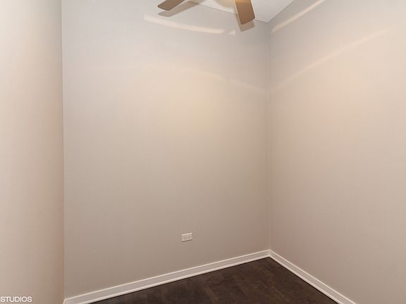 3rd image of 700 N Larrabee St #72