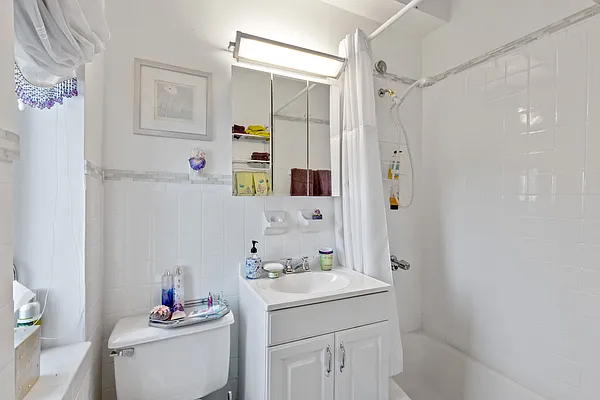 Rented by Compass | media 21