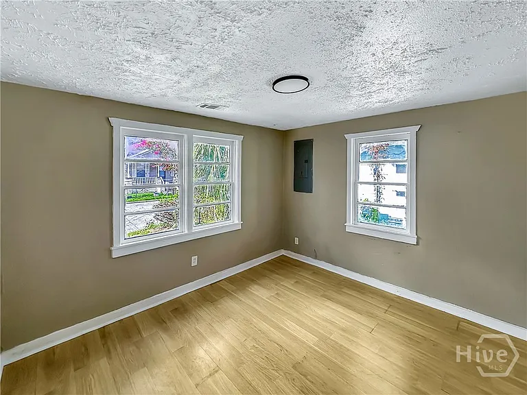 1204 Murphy Ave — Photo 11
