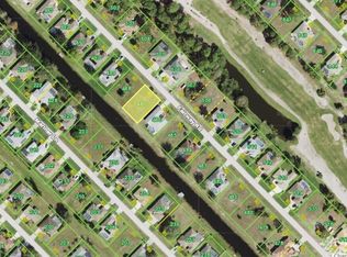 19 Fairway Rd #487, Rotonda West, FL 33947