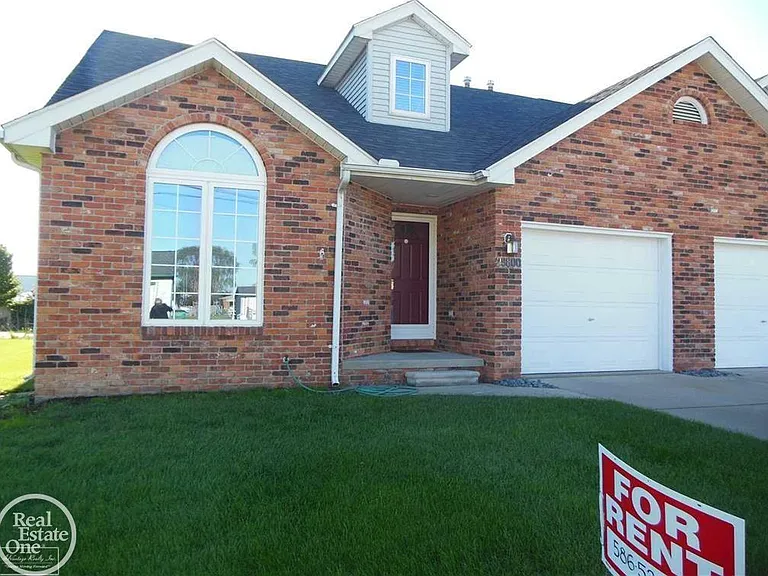 29800 Riverside Bay Ct — Photo 1