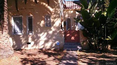 2nd image of 13815 Vanowen St