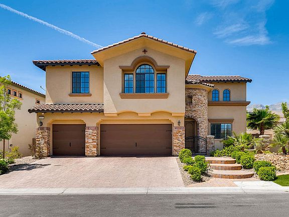 2nd image of 603 Highland Bluff Way
