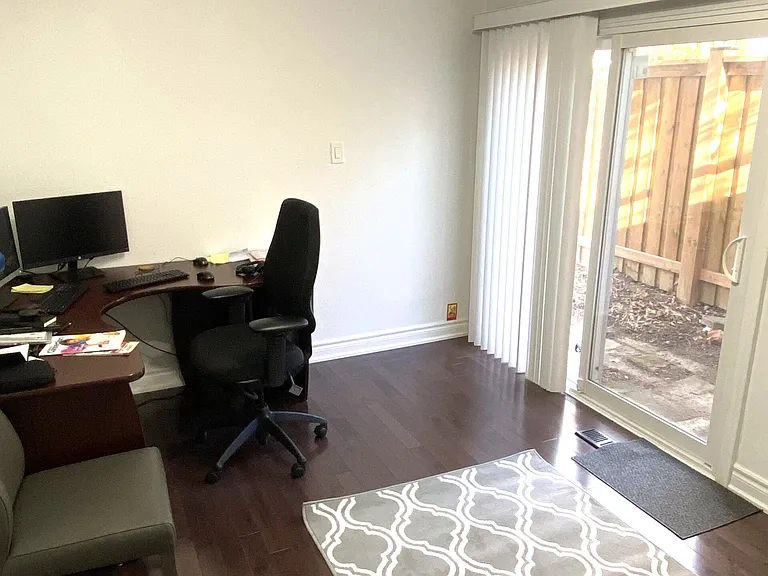 203 Three Valleys Dr — Photo 12