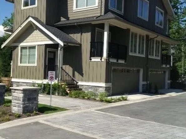 3266 147th St #7, Surrey, BC V4P 1Z8