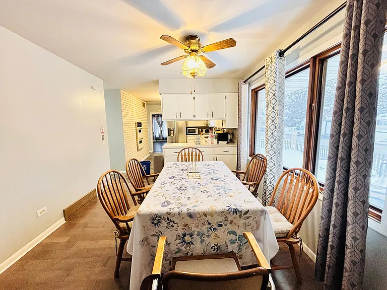 2404 Pearsall Pkwy — Photo 10