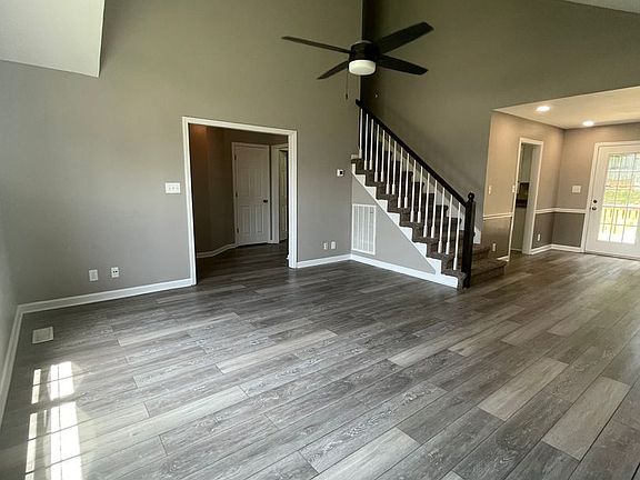 5th image of 1441 Addison Dr