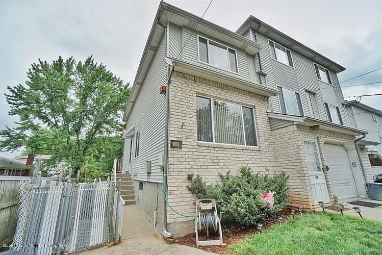 1st image of 38 Stern Ct