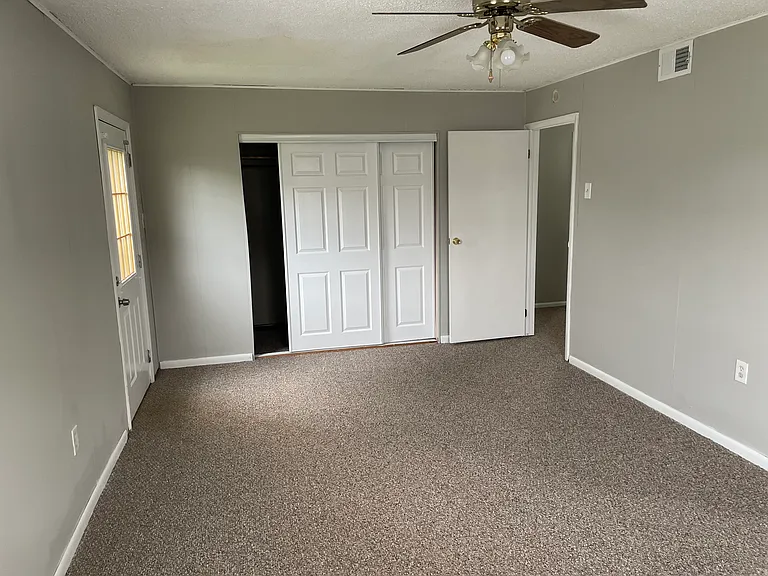 402 Corinthian Ave #A — Photo 7