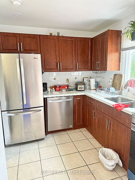 Toronto House for rent - 5 Bedrooms — photo 11