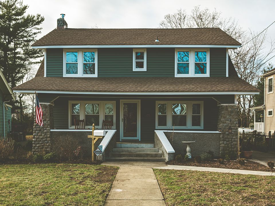2nd image of 2614 Harrison Ave