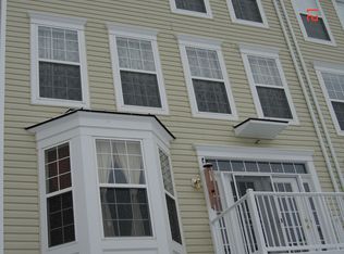 13624 Salk St #119, Oak Hill, VA 20171