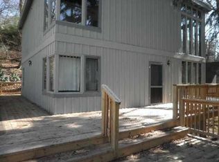 60 Roland Park Dr, Huntington, WV 25705