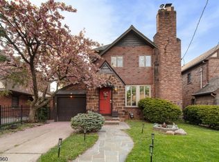 16 Summit Rd, Clifton City, NJ 07012