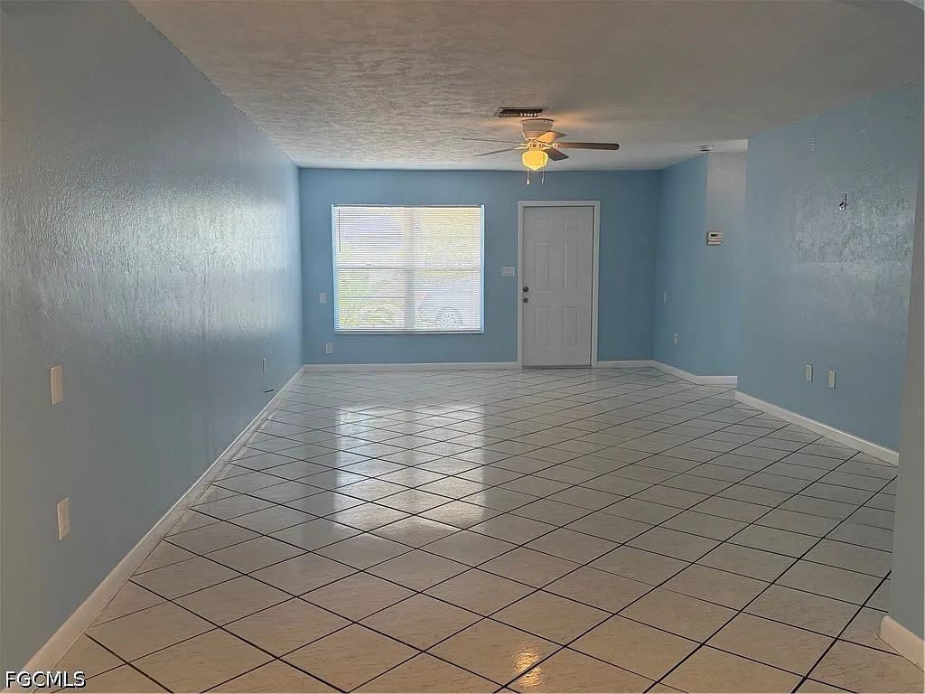 2 bed, 2.0 bath, 1075 sqft, $1,299 — Photo 4