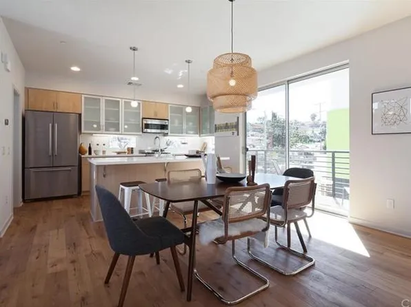 1402 N Prism Dr, Los Angeles, CA 90041
