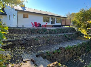 1021 W 10th St, The Dalles, OR