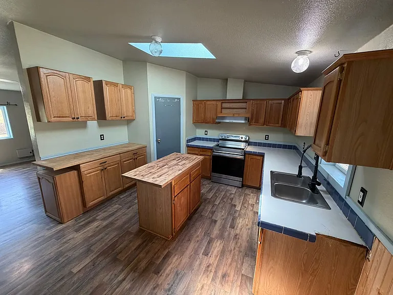 34125 E Lacomb Rd — Photo 3