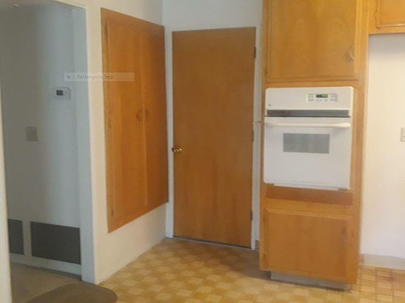 5th image of 525 W Avenue J10
