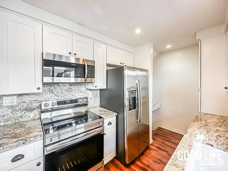 1280 River Vista Row #121 — Photo 2