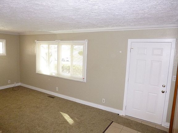 5th image of 2128 Colton Dr