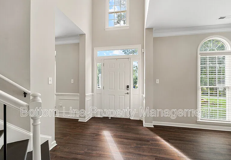 1500 Candlewyck Ct — Photo 2