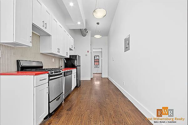 1st image of 539 Marcy Ave APT 3