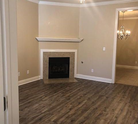 Living Room, with Gas Fireplace