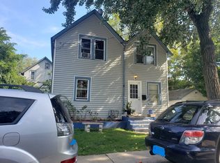 219 Bluff Ct, Waukegan, IL 60085