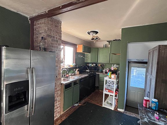 5th image of 508 E Memorial Dr