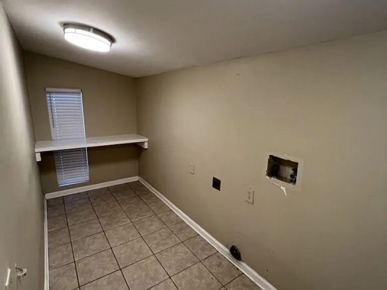 3280 Crestaire Dr — Photo 13